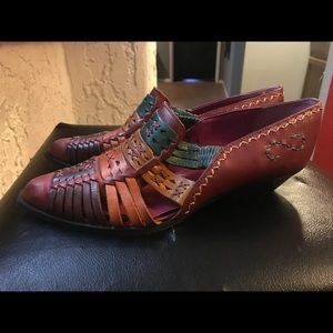 Vintage Leather Weaves Shoes